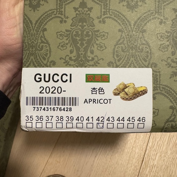 GG Slides - Women’s Size 42, Fit like a women’s 10 - Picture 5 of 7